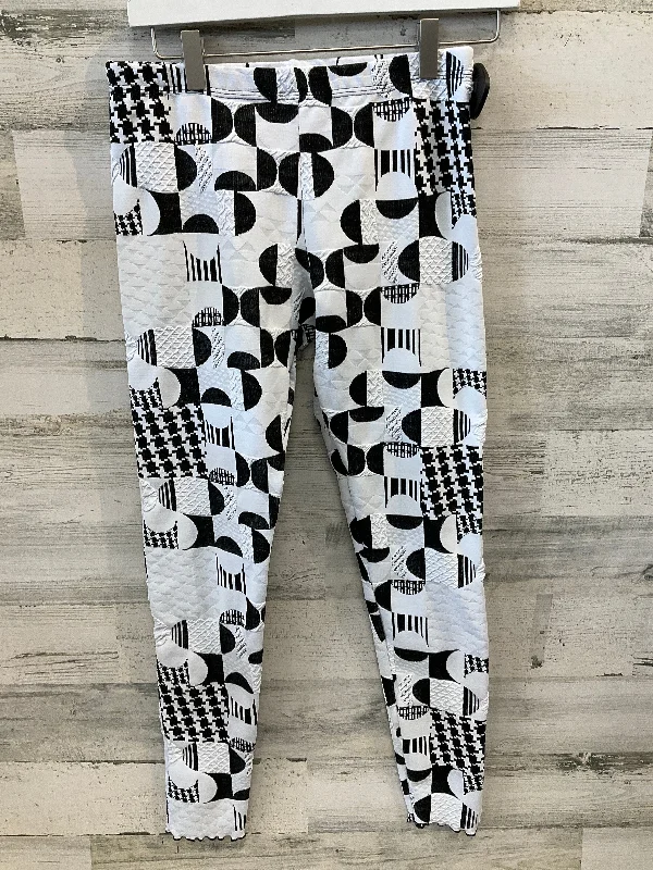 Pants Leggings By Clothes Mentor In Black & White, Size: Osfm