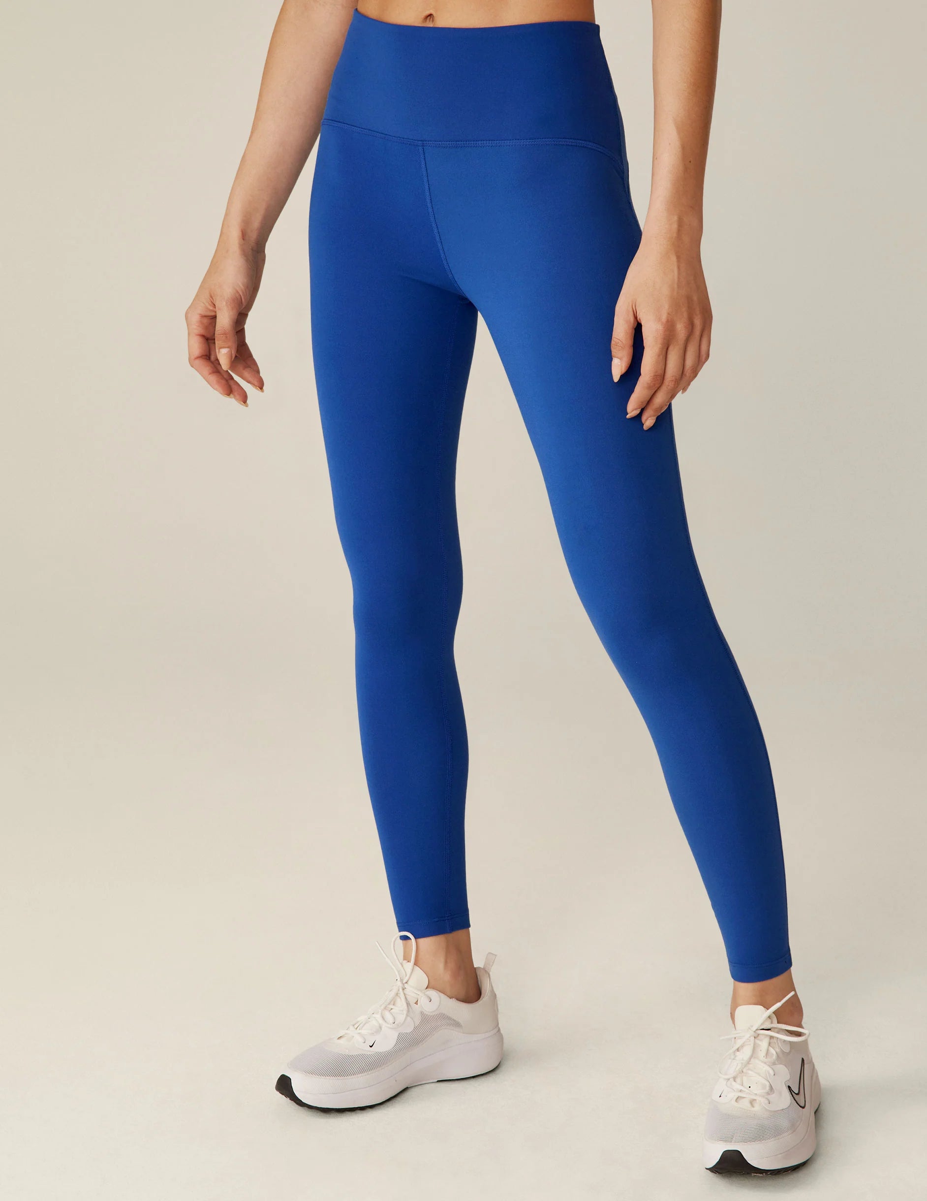 POWERBEYOND™ Strive Midi Legging